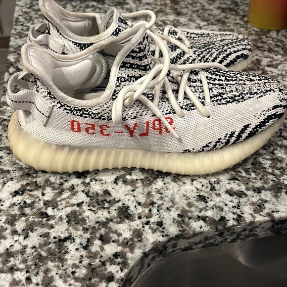 Zebra Yeezys 350 boost - Picture 7 of 9